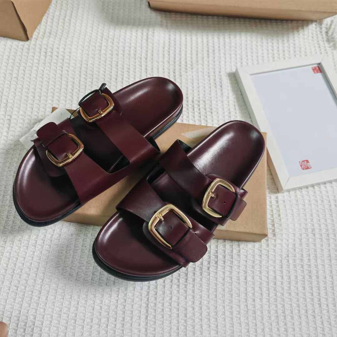 Women's New Fashion Casual Joker Double Belt Buckle Flat Sandals Wearing Joker Women's Slippers.