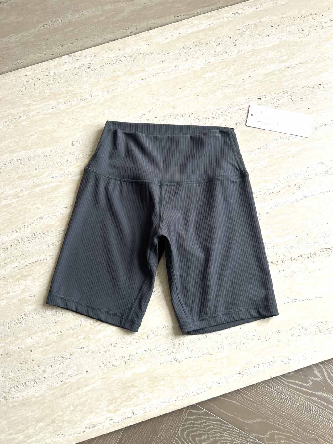 Women 2025 New Fashion 5-inch ribbed sports yoga shorts