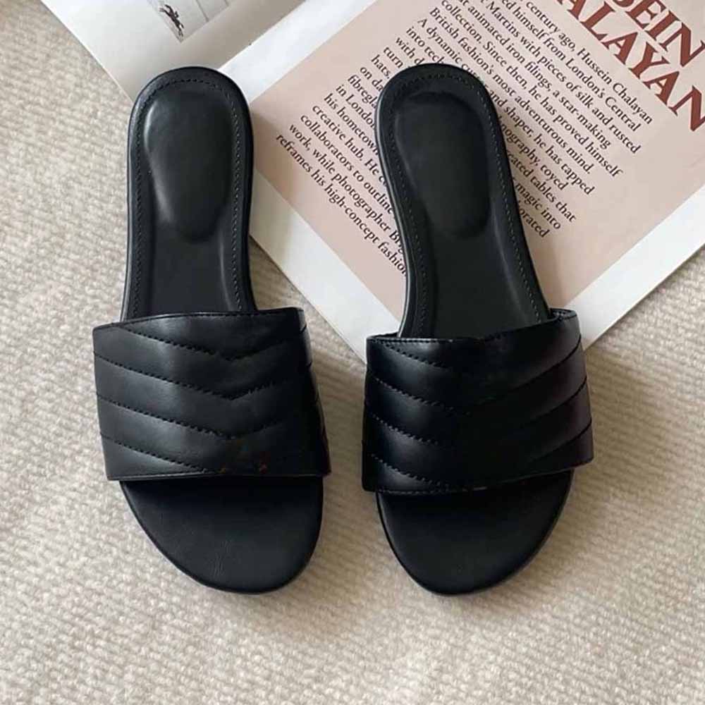 2026 ladies' new fashion embroidered letter slippers have a shoe box