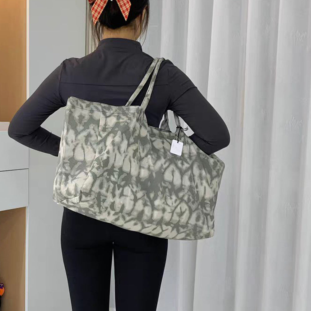 Women's New Fashion Handbag Canvas Camouflage Bag Large Capacity Portable Durable Fashion Sports Leisure Travel Shoulder Bag.