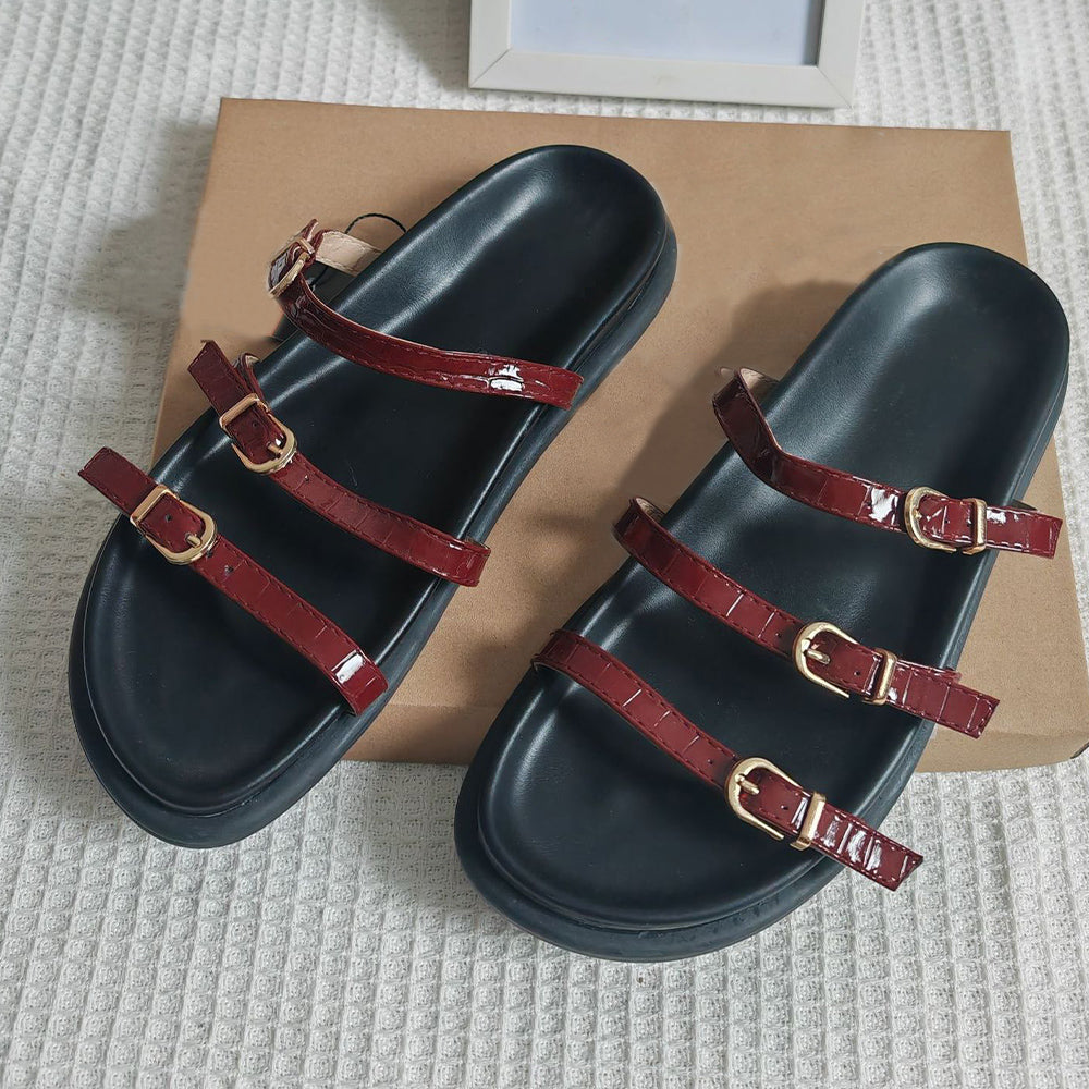 Women's New Fashion Casual Joker Comfortable Wearing Three Buckle Slippers Fashion Joker Platform Sandals.