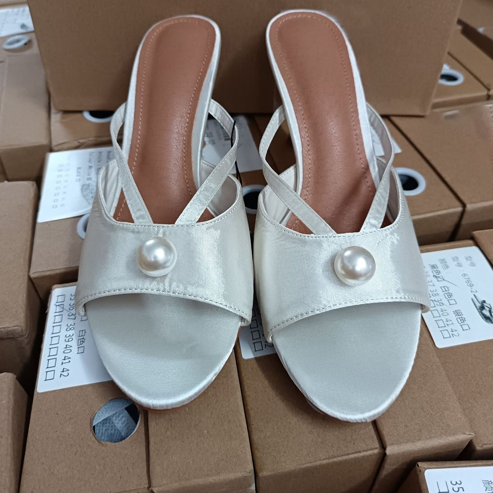 Women's New Fashion Casual Joker Pearl Sandals Women's Shoes Fashion Wear High-heeled Sandals and Slippers.