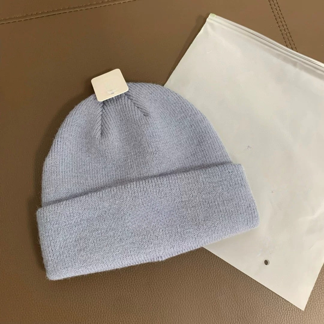 Joker padded warm windproof wool hat in autumn and winter.