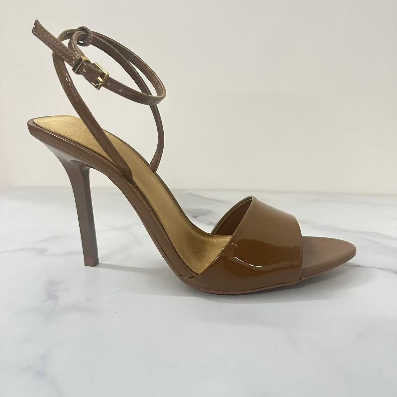 Women's 2025 New Fashion Joker Patent Leather Effect Small Round Head Strap High-heeled Sandals.