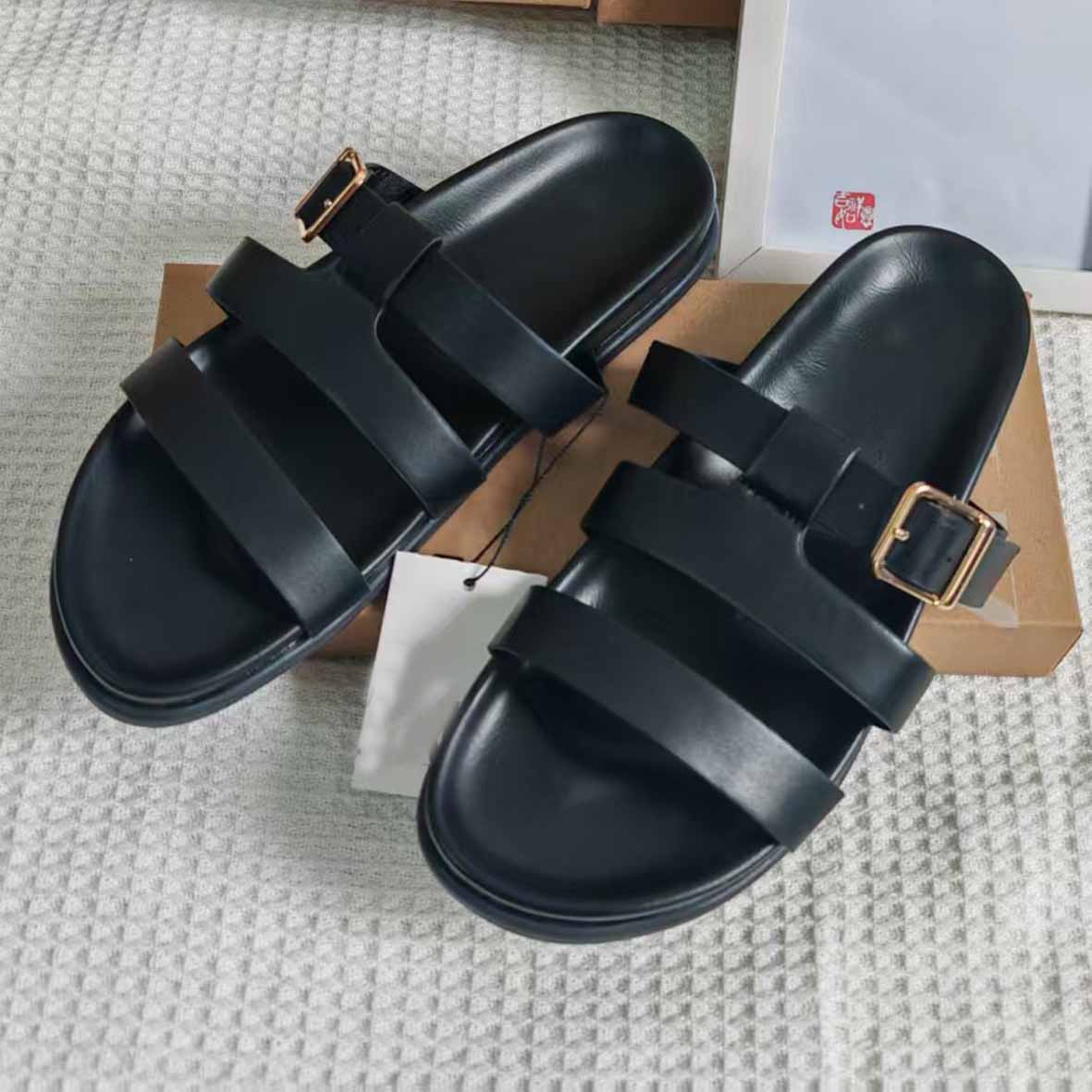 Women's New Fashion Casual Joker Flat Shoes with Leather Sandals and Metal Buckles Women's Flat Sandals and Slippers.