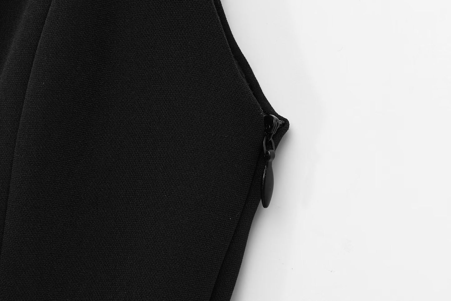 Women's 2025 new fashion bow decoration slim short skirt style hem top retro sleeveless side zipper women's vest chic top