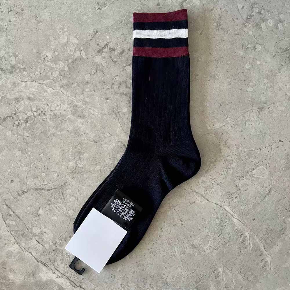Men's and Women's New Socks Three Bars Fashion Joker Pile Socks, Embroidered Socks Black, White, Gray and Solid Color Leisure Socks.
