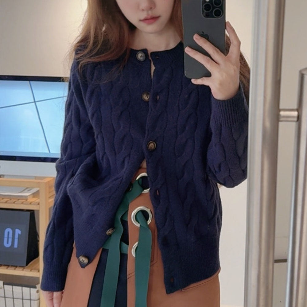 New women's versatile knitted long-sleeved cardigan