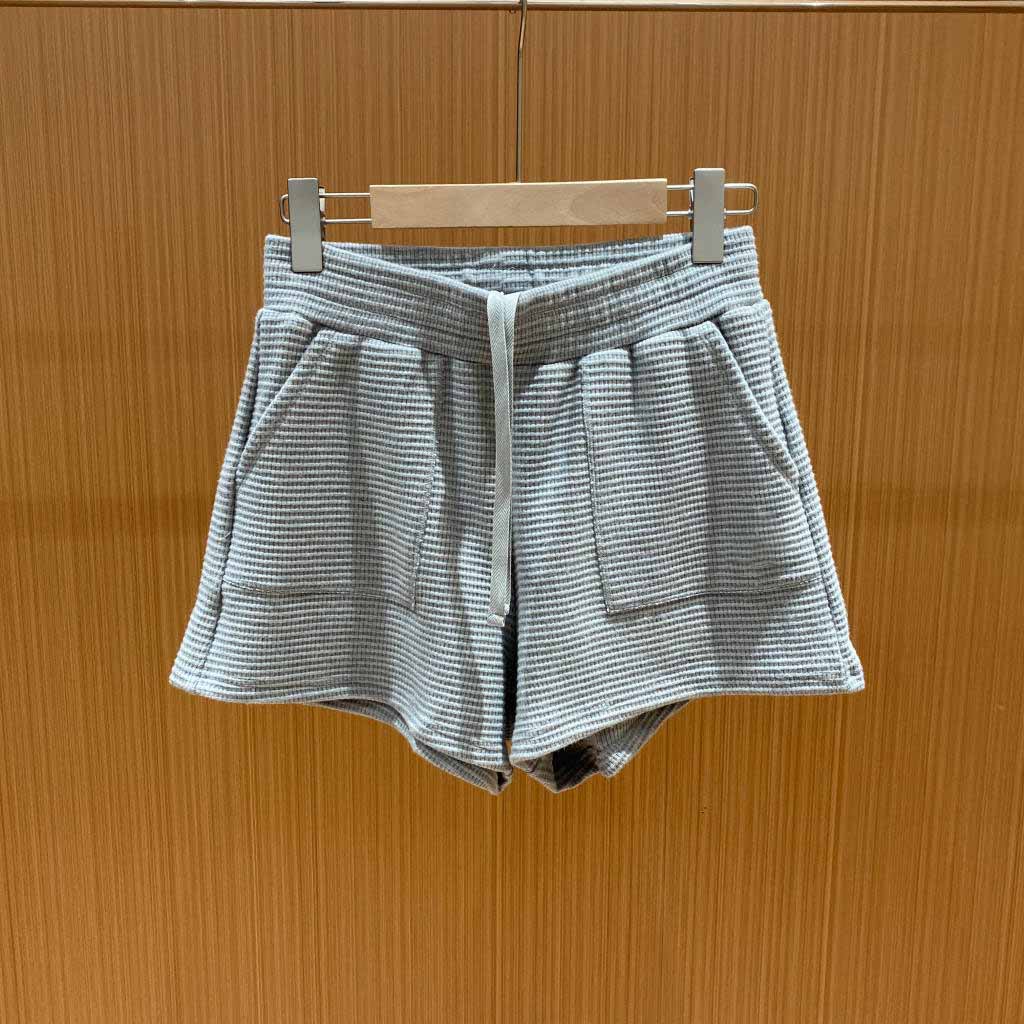 Women's New Fashion, Leisure, Joker Exercise Training, Fitness and Yoga Shorts, Breathable Pants for Women Running in Summer.