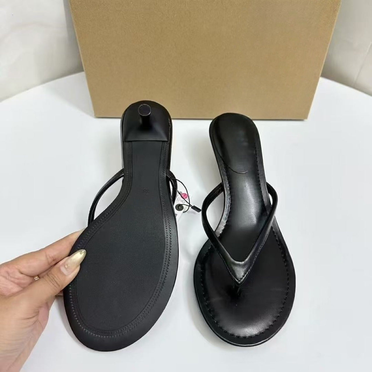 Women's New Fashion Joker Round Toe Heel Clip Toe Design High Heels Slippers.