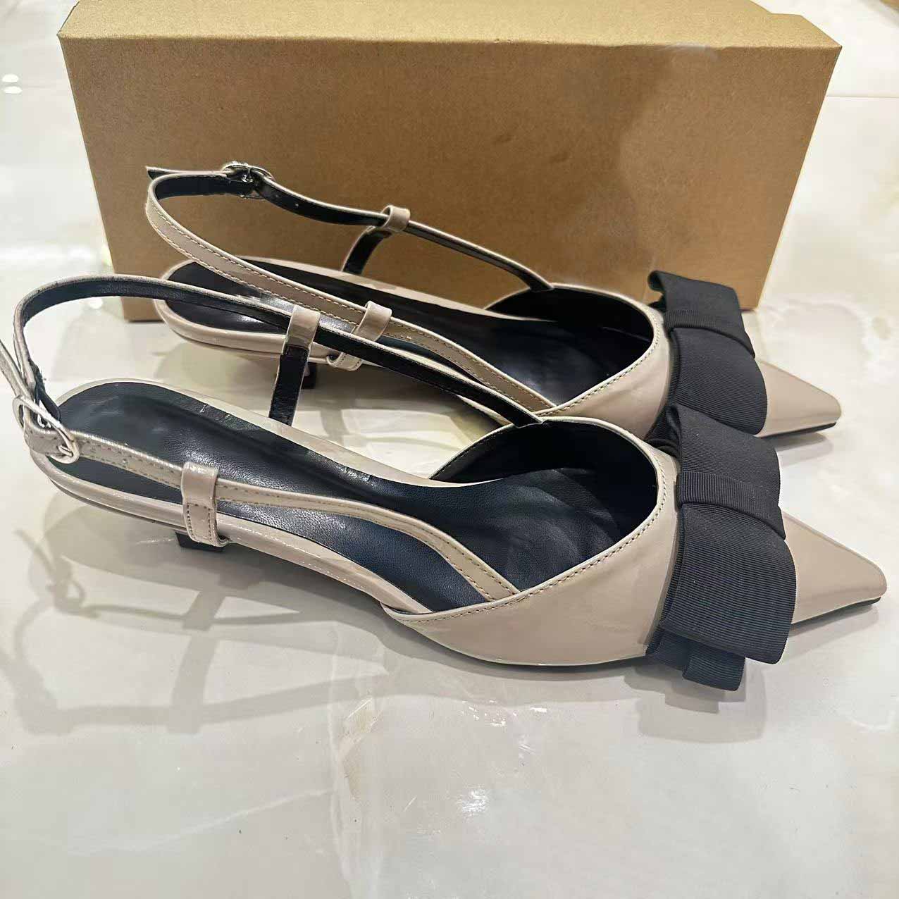 Women's New Fashion Joker Color Matching Patent Leather Bow Decorated with Pointed Sandals.