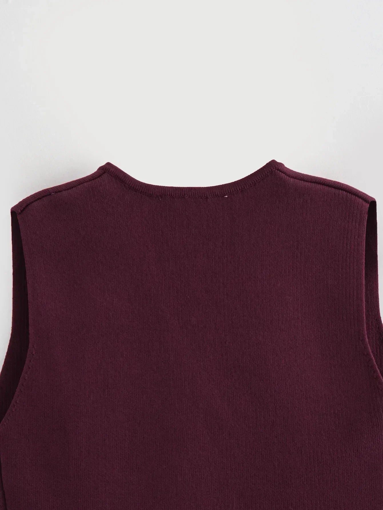 Women's 2024 new fashion gold button decoration slim V Neck vest style knitted top retro sleeveless women's vest chic top