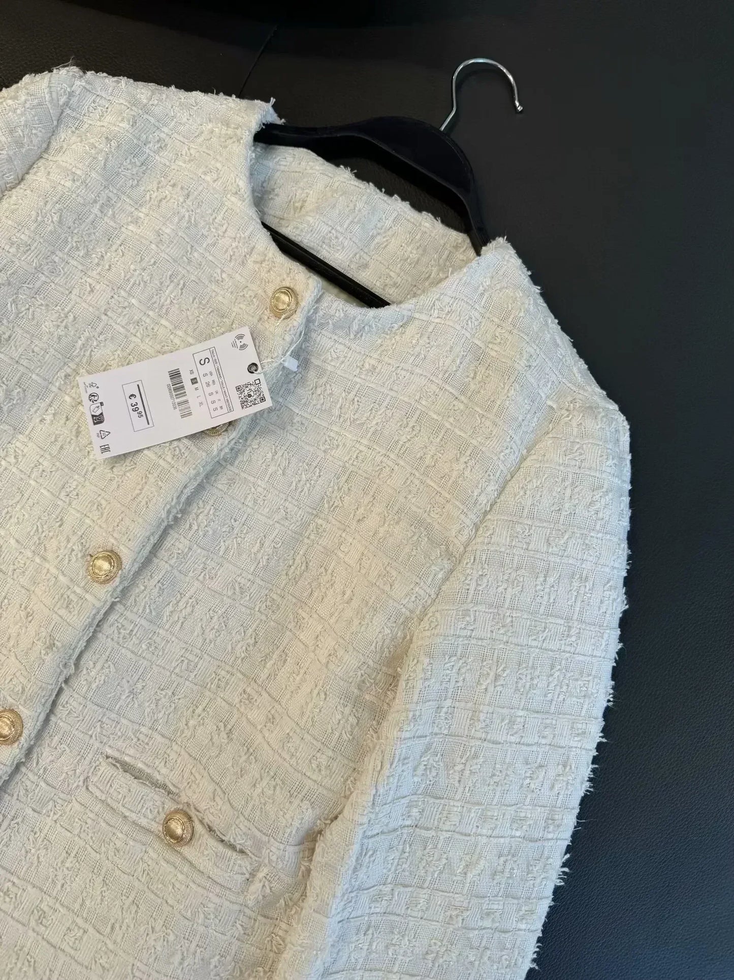 Ladies' 2024 new fashion gold button decoration casual short textured suit coat retro long sleeved pocket women's coat chic top