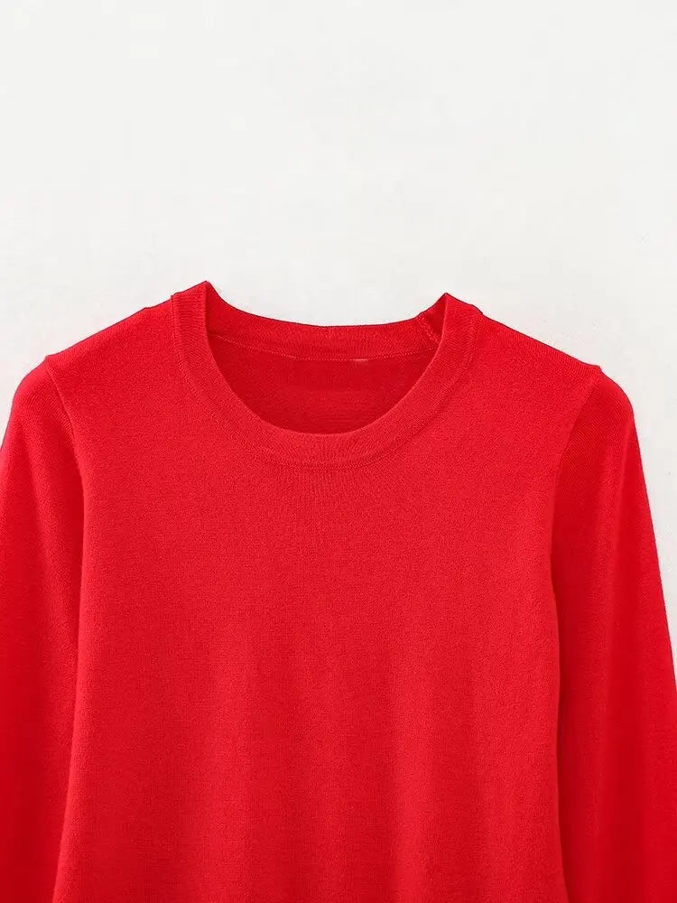 Women's new fashion gold button decoration casual versatile basic style knitted top retro long sleeved women's pullover chic top