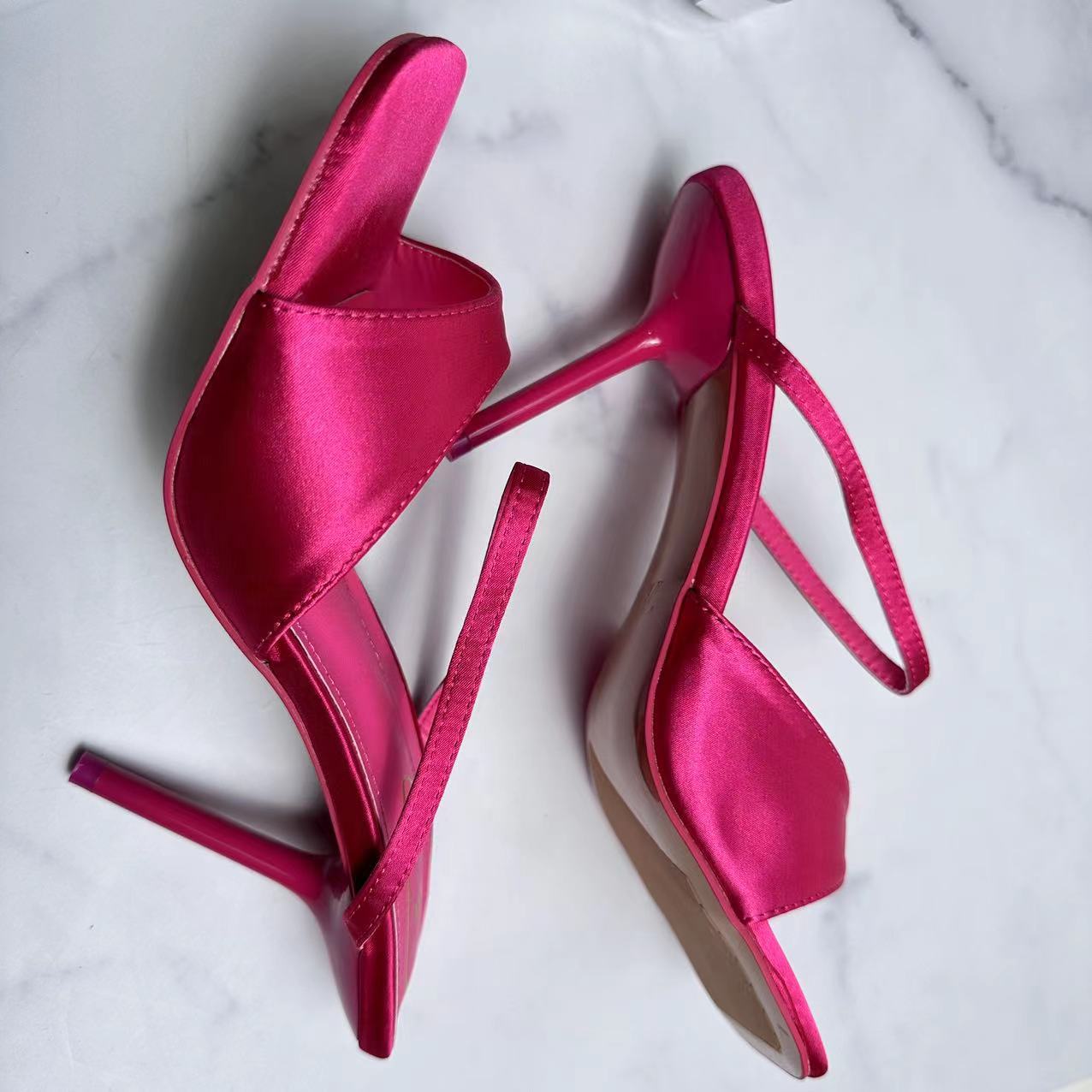 Women's New Fashion Joker Slim Square Toe Sexy Stiletto Sandals with High Heels.