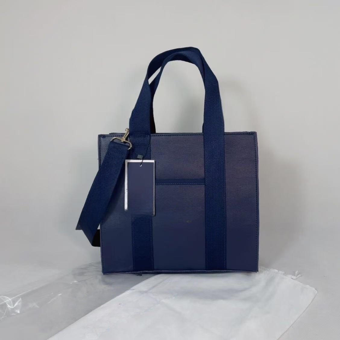 Women's New Fashion Joker Large Capacity Wide Shoulder Strap Shoulder Messenger Bag