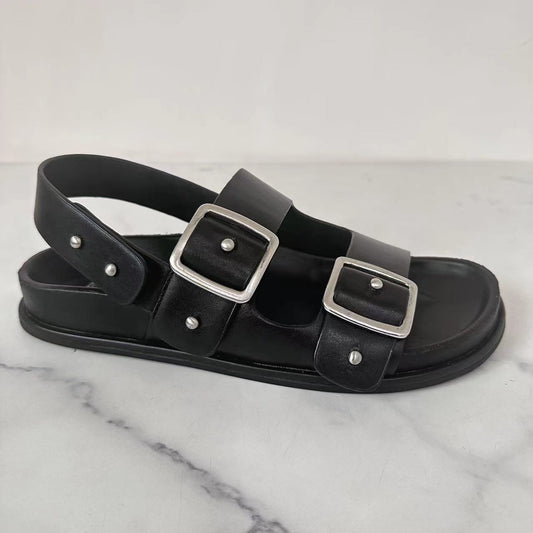 Women's New Casual Joker Rivet Decorative Flat-bottomed Beach Slippers Sandals.