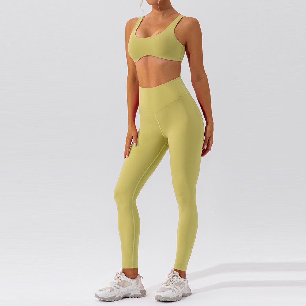 Women's New Nude Hip Yoga Suit Women's Quick-dry Running Beauty Back Fitness Suit