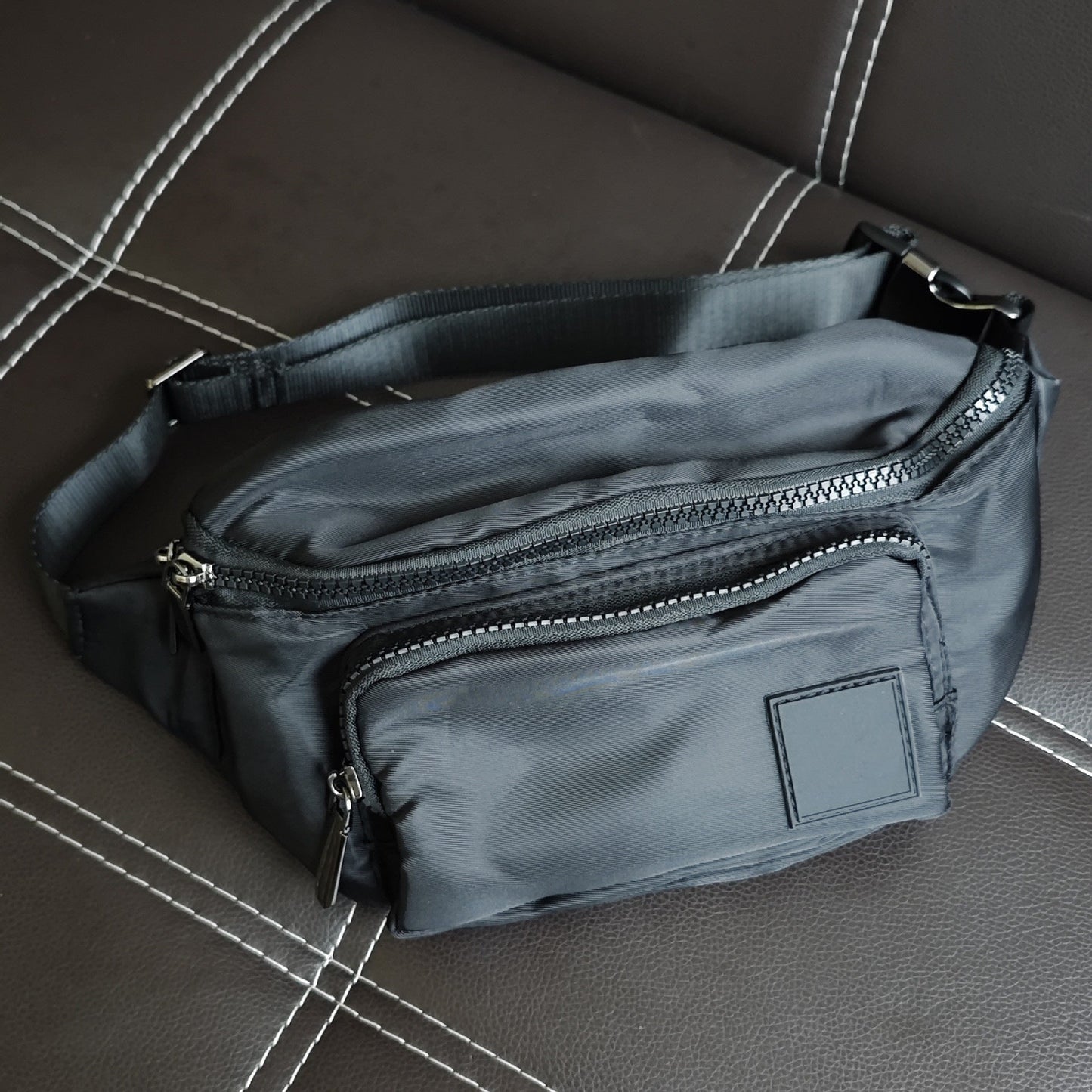 Men's and Women's New Sports Purse Slung Over The Waist Pocket Multifunctional Large-capacity Mobile Phone Bag.