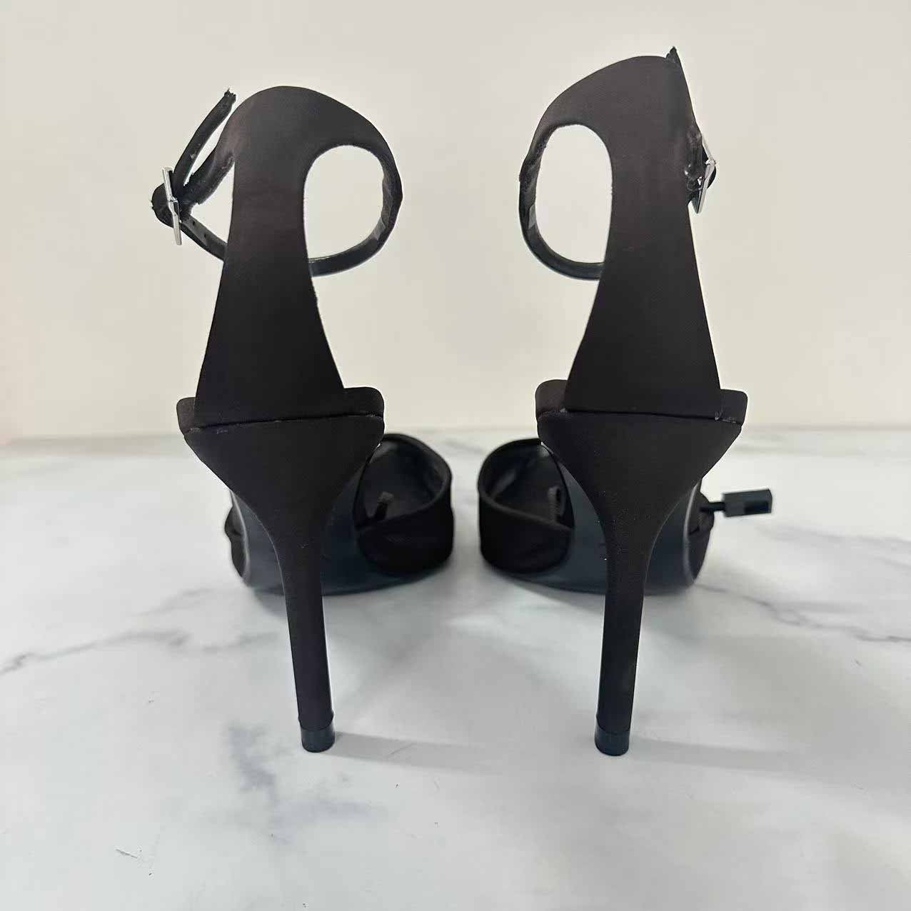 Women's New Fashion Joker Pointed Stiletto High-heeled Women's Shoes Gauze Breathable and Cool To Wear Joker Sandals.