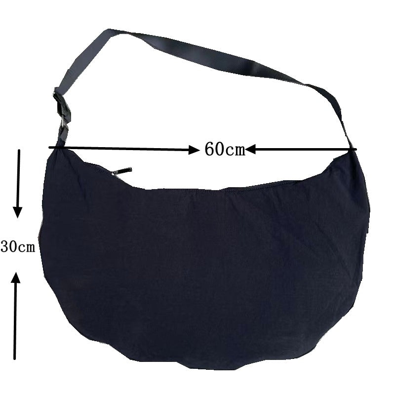Men's and Women's Large-capacity Waterproof Nylon Lightweight Casual Joker Shoulder Slung Crescent Bag.