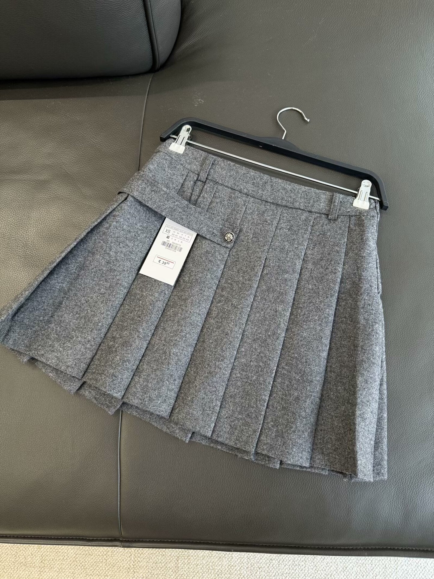 Set Women's 2 Pieces of New Fashion Double-breasted Wool Blended Short Coat Retro Long-sleeved Women's Coat+pleated Design Mini Skirt Set