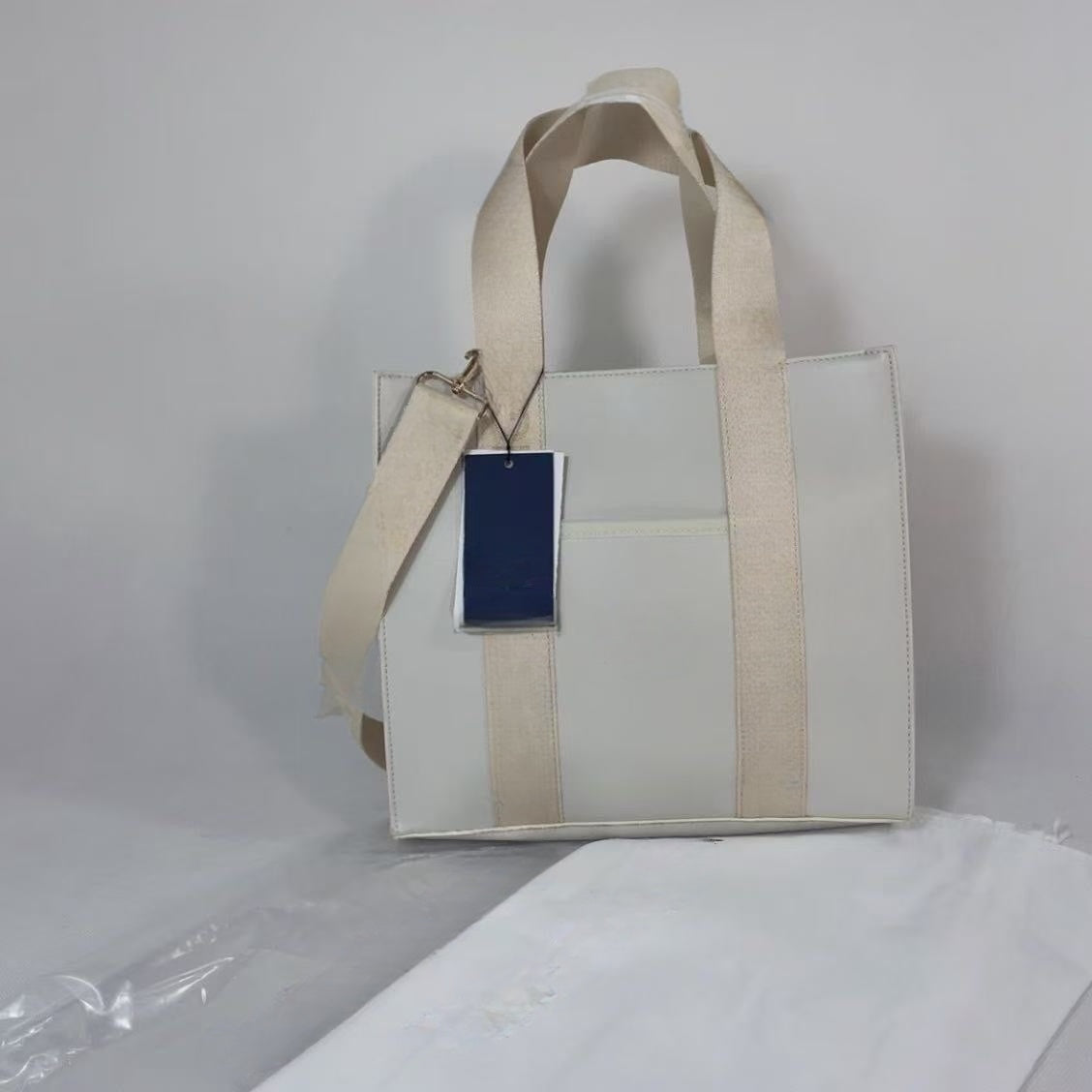 Women's New Fashion Joker Large Capacity Wide Shoulder Strap Shoulder Messenger Bag