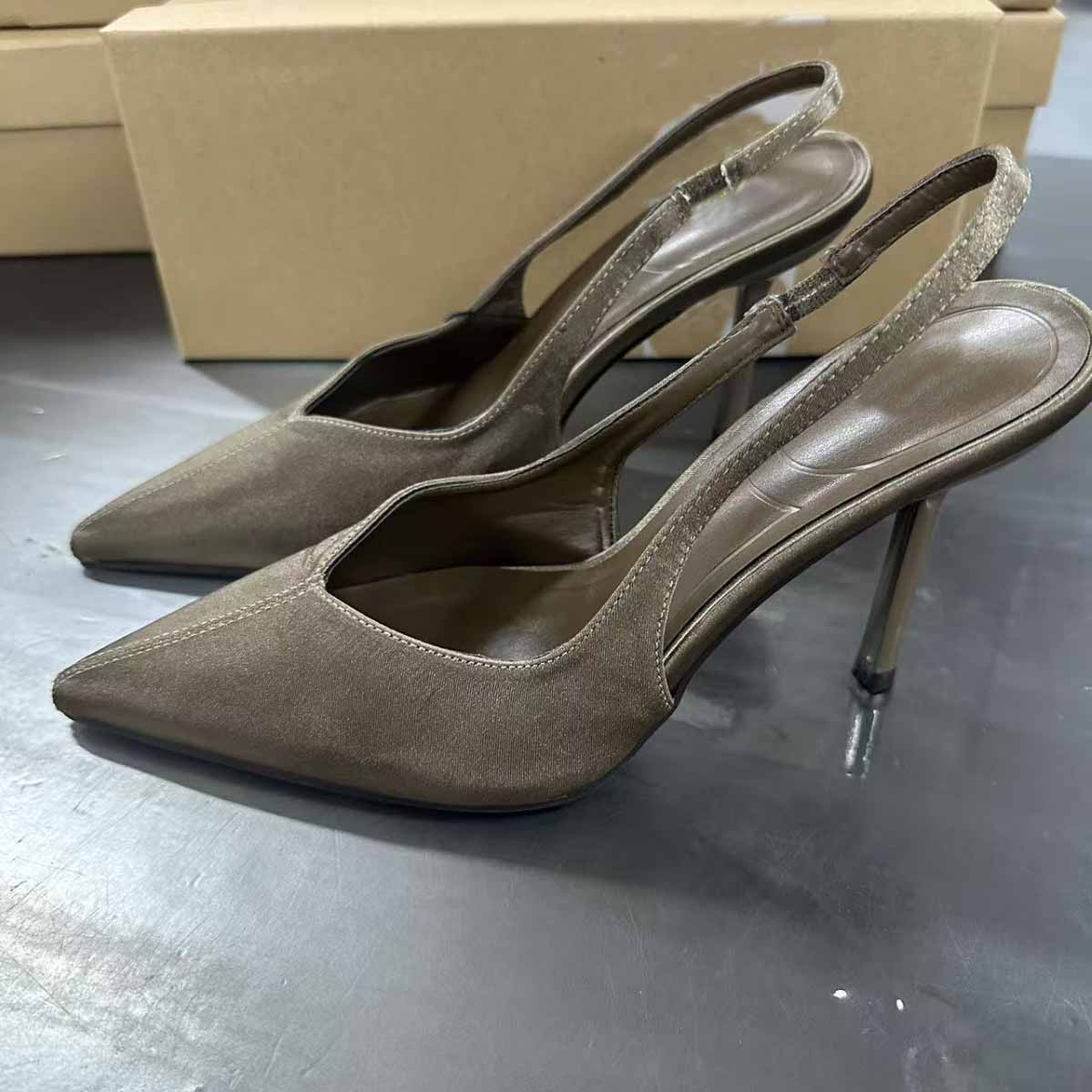 Women's New Fashion Joker Temperament Pointed Stiletto Heel Fashion Muller Shoes