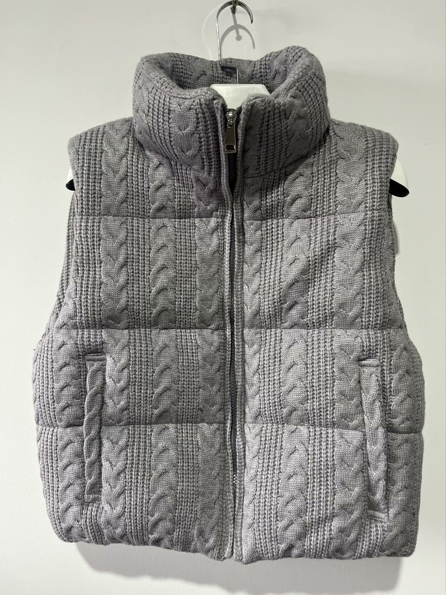 Women's Fashion Chic Temperament Joker Three Salad Chain Knitted Cotton-padded Vest Jacket Retro Sleeveless Pocket Women's Vest